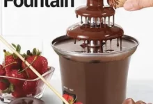 How does a chocolate fountain work?